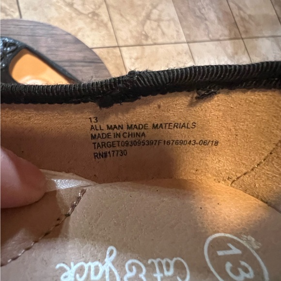 Cat & Jack Girls black glitter slip on flat, size 13 - Picture 3 of 4